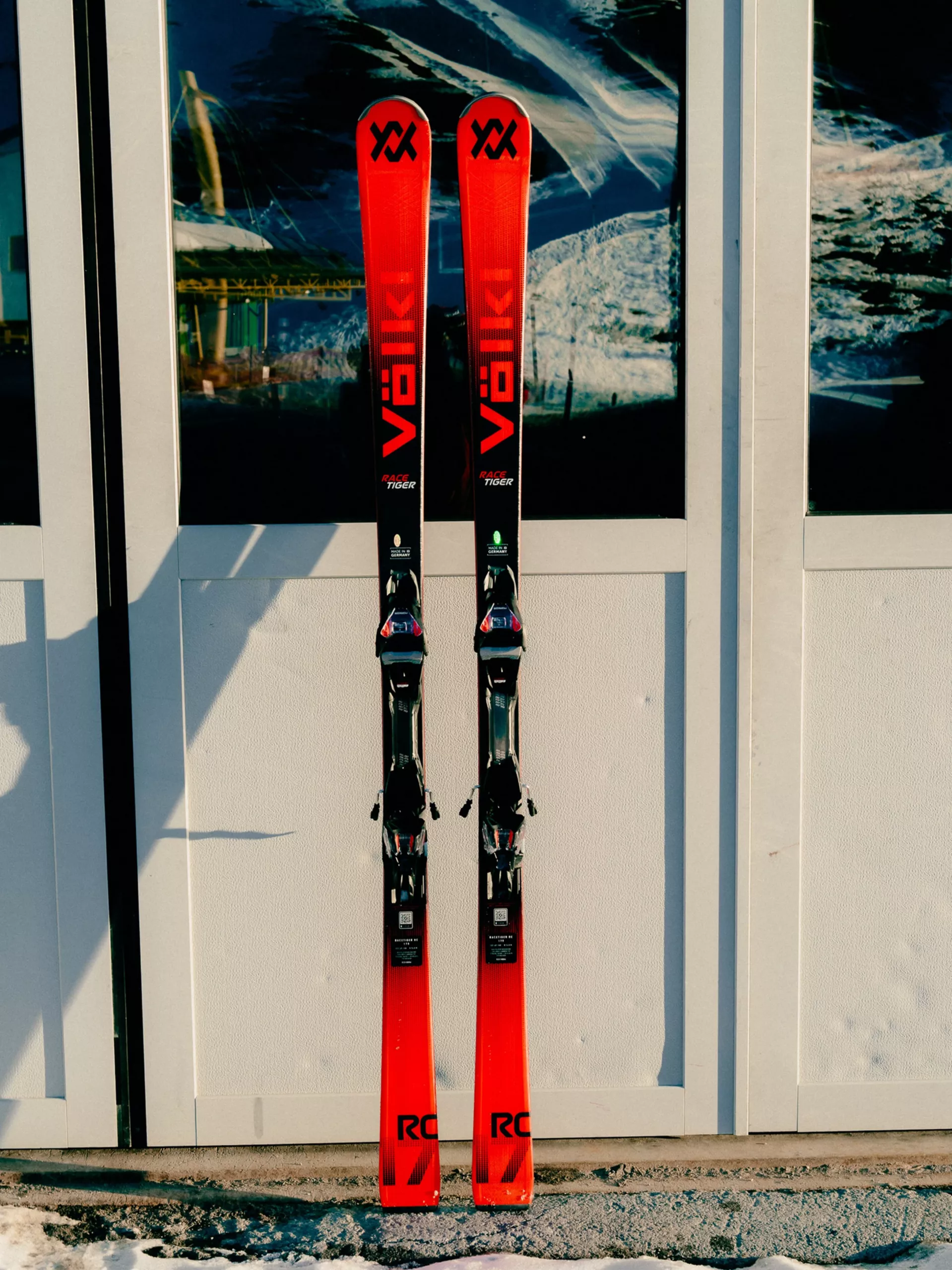 VOLKL RACETIGER RC RED + MARKER VMOTION T12 GW - immagine 5