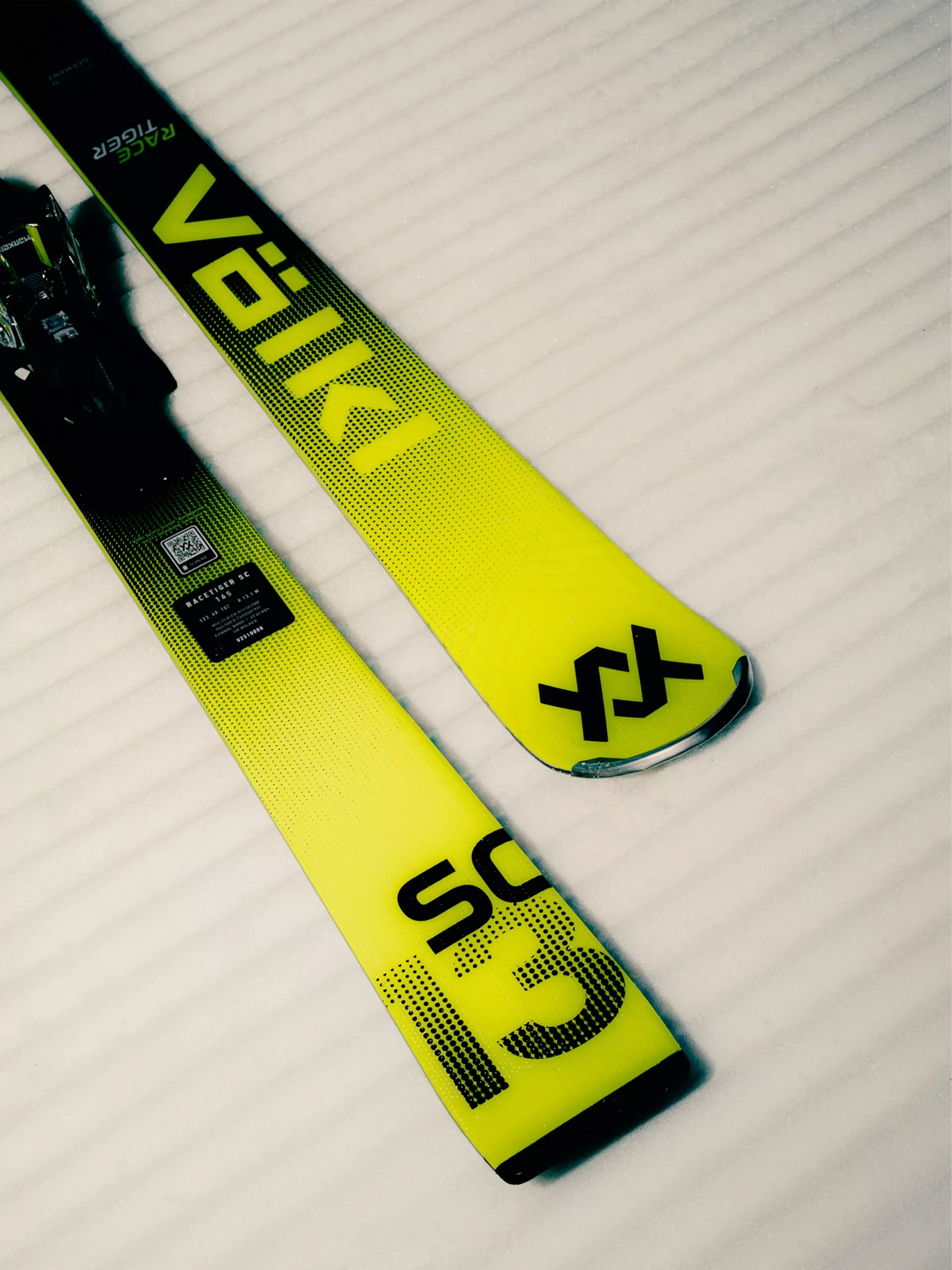 VOLKL RACETIGER SC YELLOW + MARKER VMOTION T12 GW - Image 6